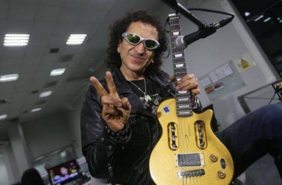 Álex Lora: "Mi música sigue en el corazón de la raza"