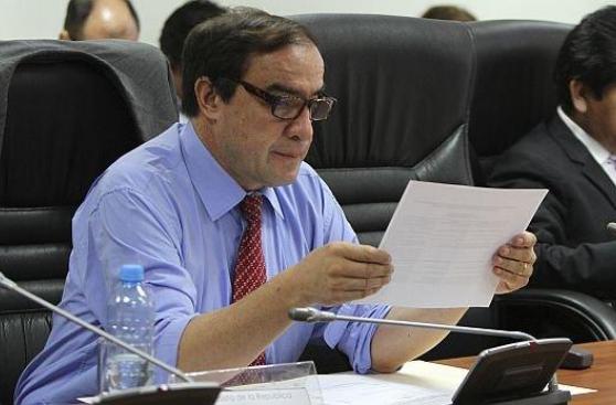 Carta de Yonhy Lescano a El Comercio