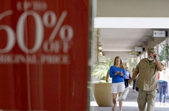 Precios al consumidor en EEUU cayeron en marzo