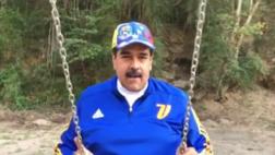 Nicolás Maduro da mensaje por Semana Santa desde un columpio