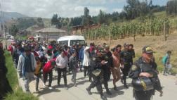 Junín: turba quema vehículo y castiga a presunto delincuente