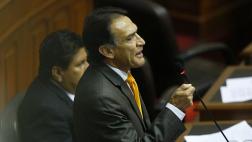 “A PPK le faltan muchos méritos para el Nobel de la Paz”