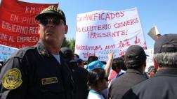 Damnificados bloquean vía para pedir agua potable y saneamiento