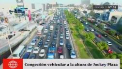 Caos vehicular en Av. Javier Prado frente al Jockey Plaza