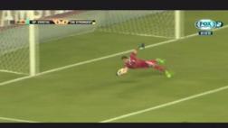 Sporting Cristal: Mauricio Viana evitó gol con esta atajada