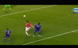 Zlatan Ibrahimovic sufrió escalofriante lesión en Europa League