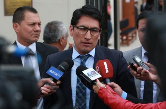 Ex procurador Segura fue sancionado por hablar de Alan García