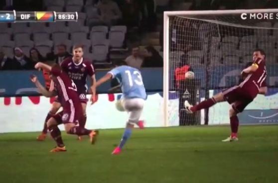 Yoshimar Yotún anotó este golazo para triunfo agónico del Malmö