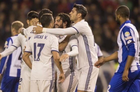 Real Madrid goleó 6-2 al Deportivo y sigue de escolta del Barza