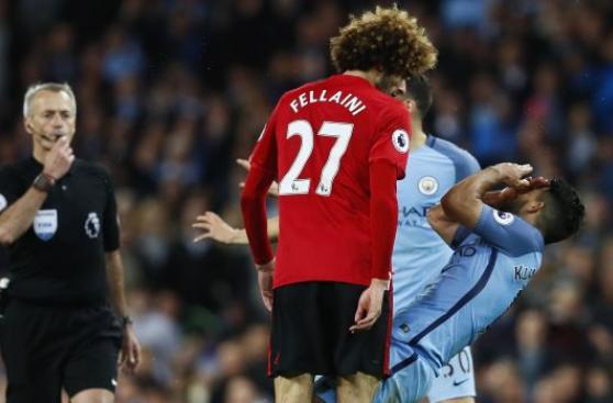 Mourinho opinó sobre roja a Fellaini tras cabezazo a Agüero