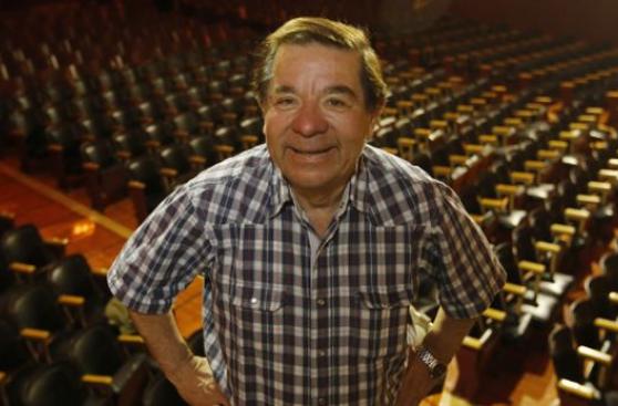 "El fabricante de deudas", con Efraín Aguilar en la dirección