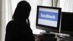 Detenidos por contactar a una adolescente en Facebook