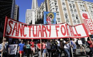 Miles protestan en EE.UU. contra Donald Trump