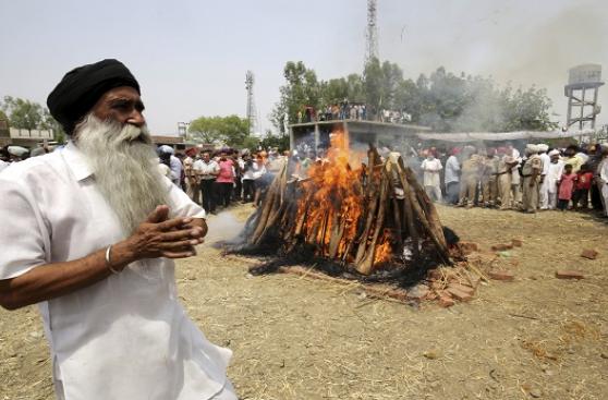 India rinde homenaje a soldados caídos tras ataque de Pakistán