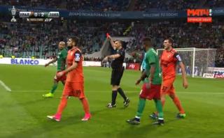 Jefferson Farfán fue expulsado en final de la Copa de Rusia