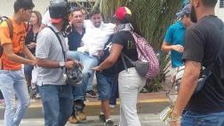 Venezuela: Lacrimógena hiere a vicepresidente del Parlamento