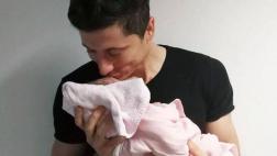 Lewandowski se convierte en papá y se muestra feliz con su niña