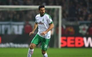 Claudio Pizarro confirmó cuánto tiempo más seguirá jugando