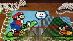 La increíble versión de 'Super Mario World' con el juego dominó