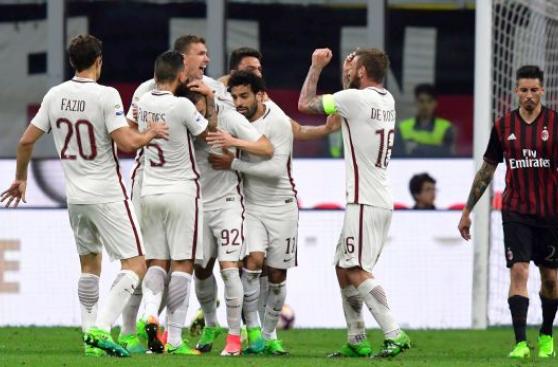 Roma goleó 4-1 a Milan y recuperó segundo lugar de la Serie A
