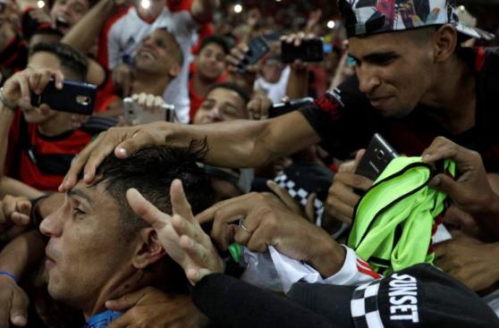 La felicidad de Guerrero y Trauco tras título con Flamengo