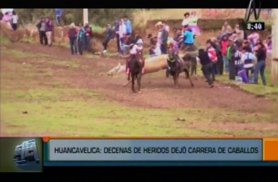 Huancavelica: carrera de caballos deja decenas de heridos