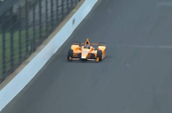 Fernando Alonso probaba circuito y de pronto sucedió esto