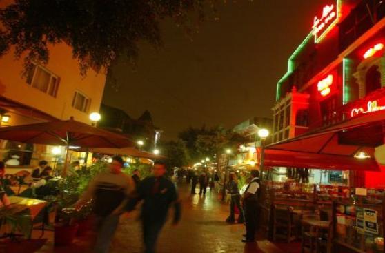 Miraflores: clausuran discoteca en la que agredieron a joven