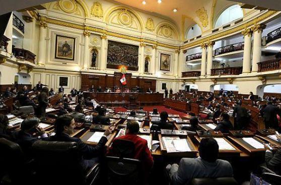 Editorial: Desniveles y coincidencias