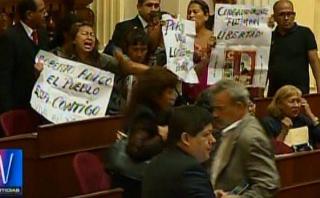 Congreso: manifestantes piden libertad de Fujimori tras debate