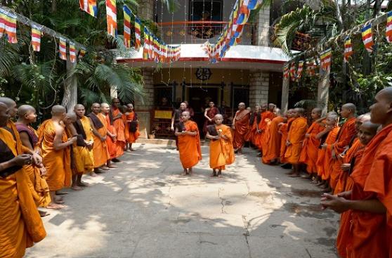 Así se celebra el nacimiento de Buda en Nepal