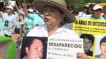 México: Madres marchan en su día por sus hijos desaparecidos