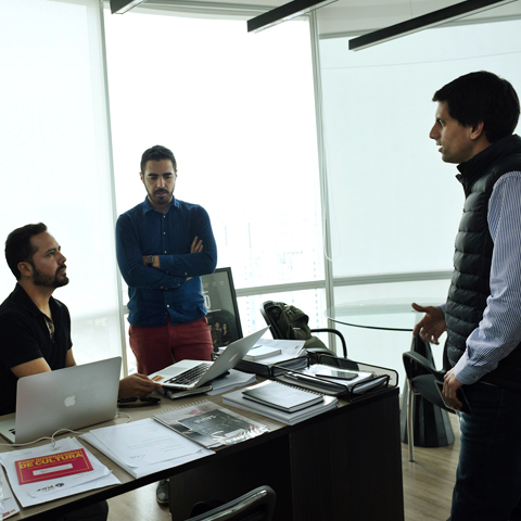 Hoy Tondero, de ser tres personas en un reducido espacio ahora son 27, ocupando una moderna oficina en el piso 18 de un edificio corporativo.