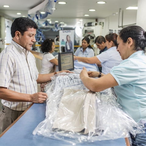 Este año la empresa Saori Lavanderías crecerá 5% pero la expectativa de Adolfo Sugai es crecer 30% de aquí a cinco años con la suma de nuevos locales.
