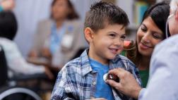 Conoce los exámenes médicos que deben hacerse madres e hijos