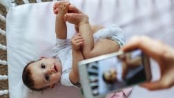 ¿Debes exponer la vida de tus hijos en las redes sociales?