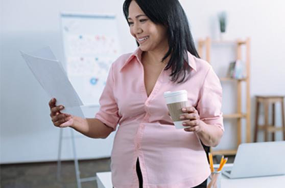 ¿La maternidad es una barrera en el trabajo?