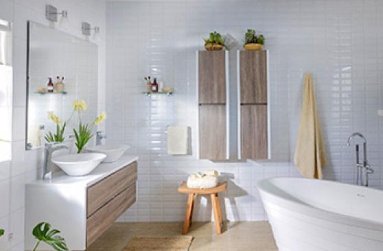 Baño pequeño: ¿qué piezas debes usar para que esté ordenado?