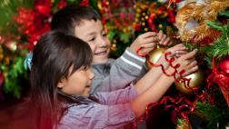 Árbol de Navidad: diviértete en familia armándolo con facilidad