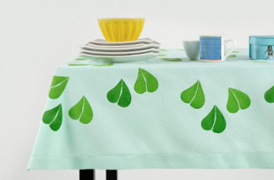 #YoMeQuedoEnCasa: estampado casero para dar vida al mantel